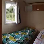 Mobile 2 Au Bord Du Lac, Peche Gratuite Sans Permis Campsite Ardres