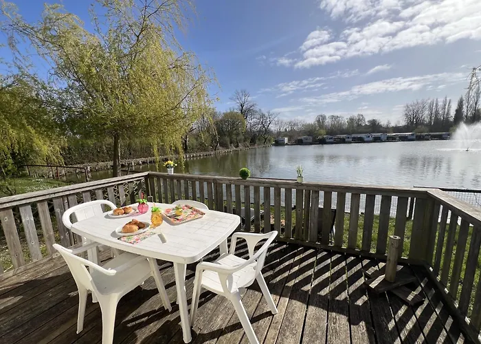 Campingplads Mobile 2 Au Bord Du Lac, Peche Gratuite Sans Permis Ardres
