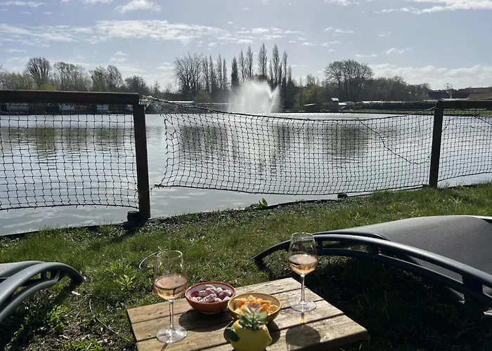Mobile 2 Au Bord Du Lac, Peche Gratuite Sans Permis Campingplads Ardres