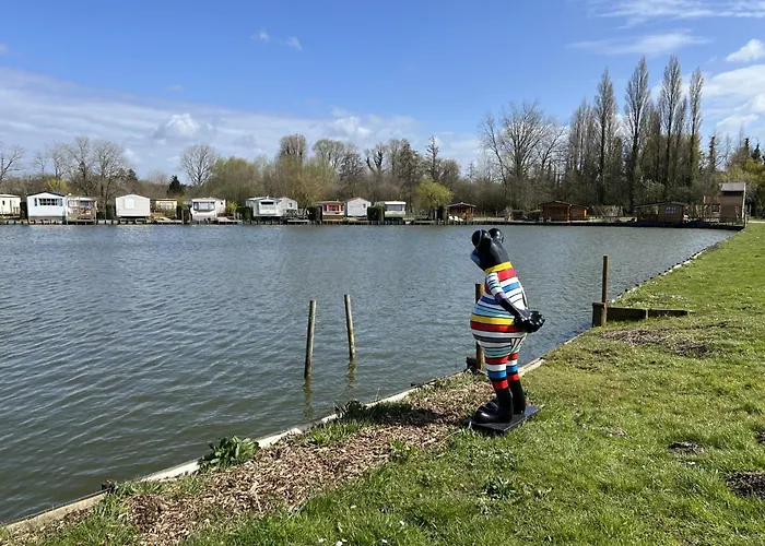 Mobile 2 Au Bord Du Lac, Peche Gratuite Sans Permis Ardres