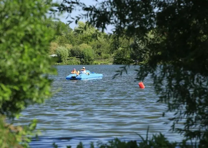 Mobile 2 Au Bord Du Lac, Peche Gratuite Sans Permis